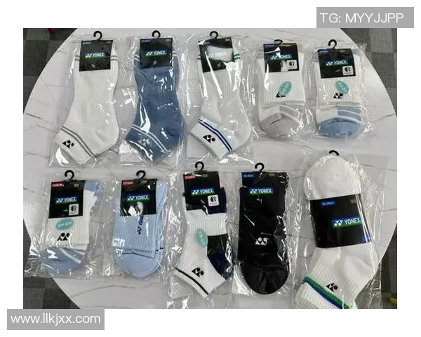 羽毛球装备选购：球袜推荐